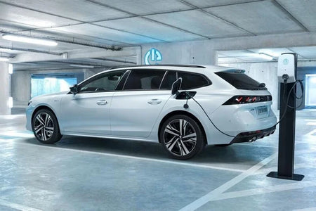 Peugeot 508 Sportwagon charging cable